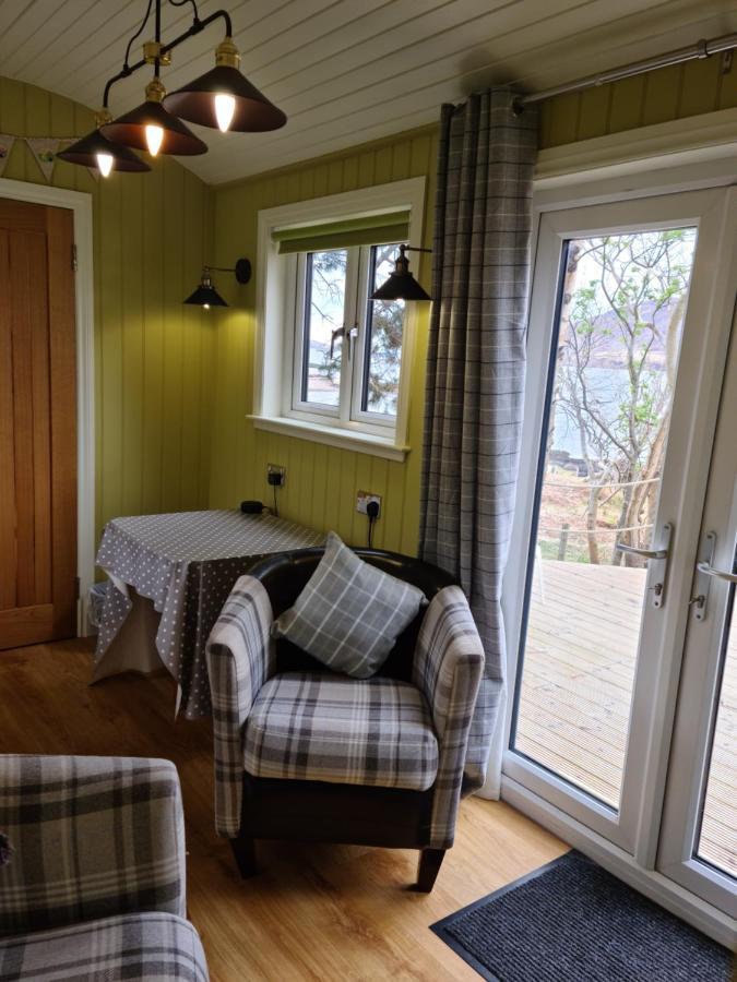 The Bay ,Luxury Shepherds Hut, Dundonnell Exterior photo
