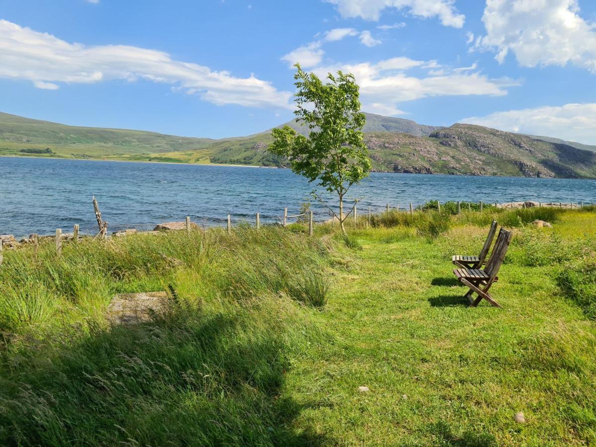 The Bay ,Luxury Shepherds Hut, Dundonnell Exterior photo